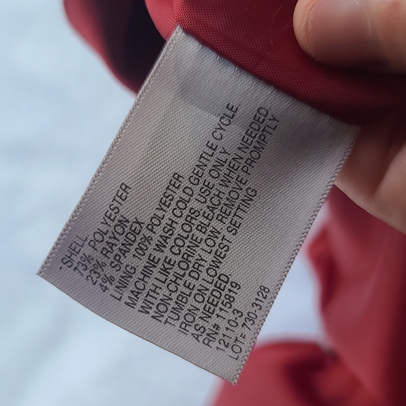 Worthington Professional Red Skirt | Size 8 Petite - Picture 8 of 8